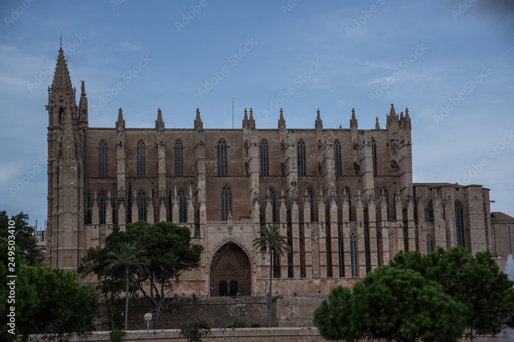 Kathedralen-La Seu, Royal Palace, La Almudaina in Palma de Mallorca, known places in Palma de Mallorca, 