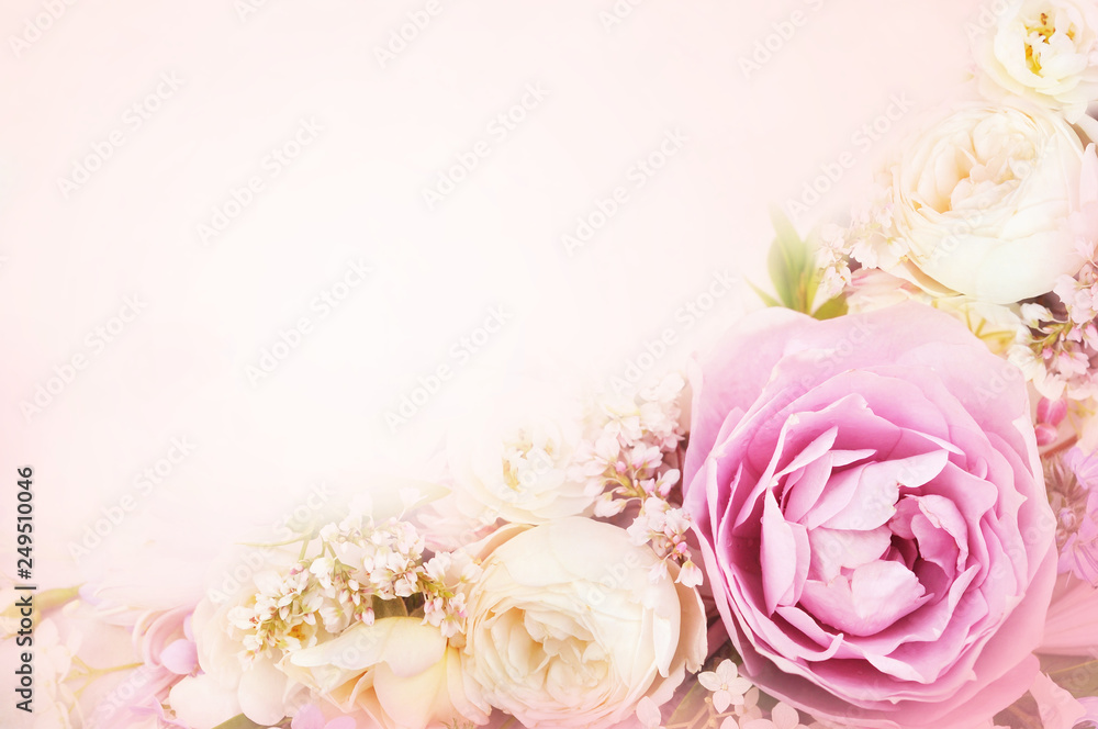 Naklejka premium Summer blossoming delicate rose blooming flowers festive background, pastel and soft bouquet floral card, selective focus, toned 