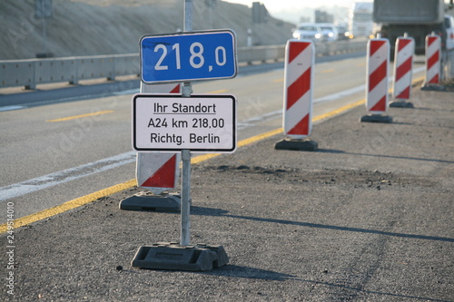 Autobahnbaustelle - Standortangabe - Kilometrierung