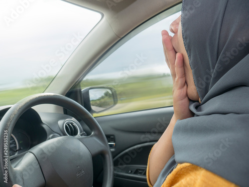 Wallpaper Mural Female Driver Asleep While Driving a Car Torontodigital.ca