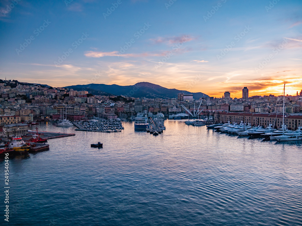 Fototapeta premium イタリア ジェノバ 街並み