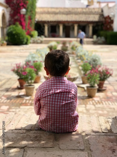 Patios niños jardin flores
