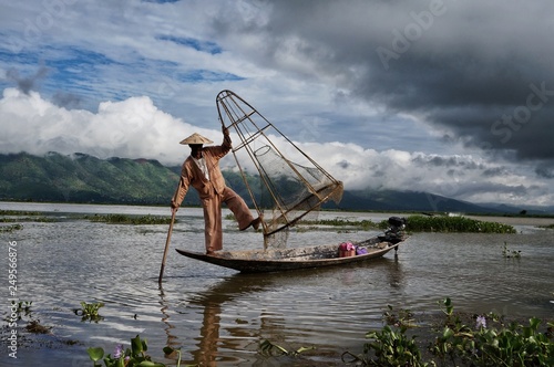 Myanmar inle lake