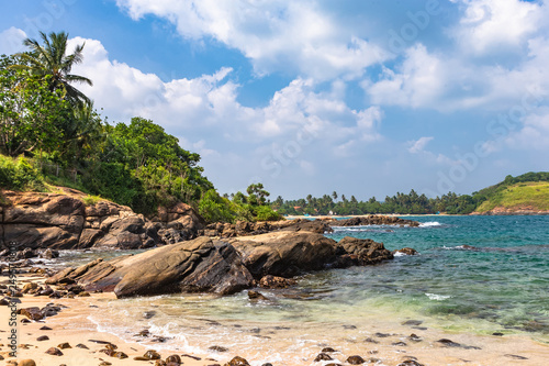Dikwella beach, Sri Lanka. © mariusltu