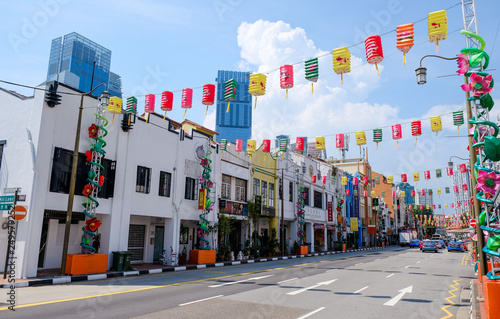 Fototapeta Naklejka Na Ścianę i Meble -  Chinatown district in Singapore. Singapore city street view. 