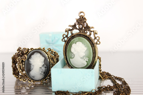 Pendant in a box