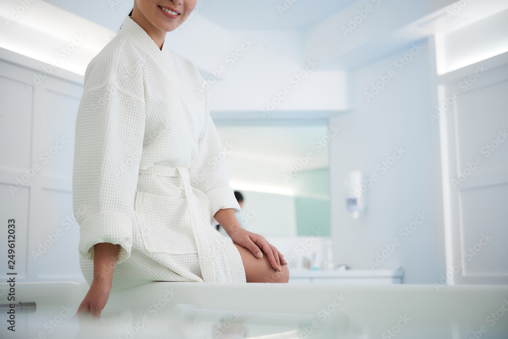 Close up asian lady ready to get bath procedure Close up asian lady ready to get bath procedure