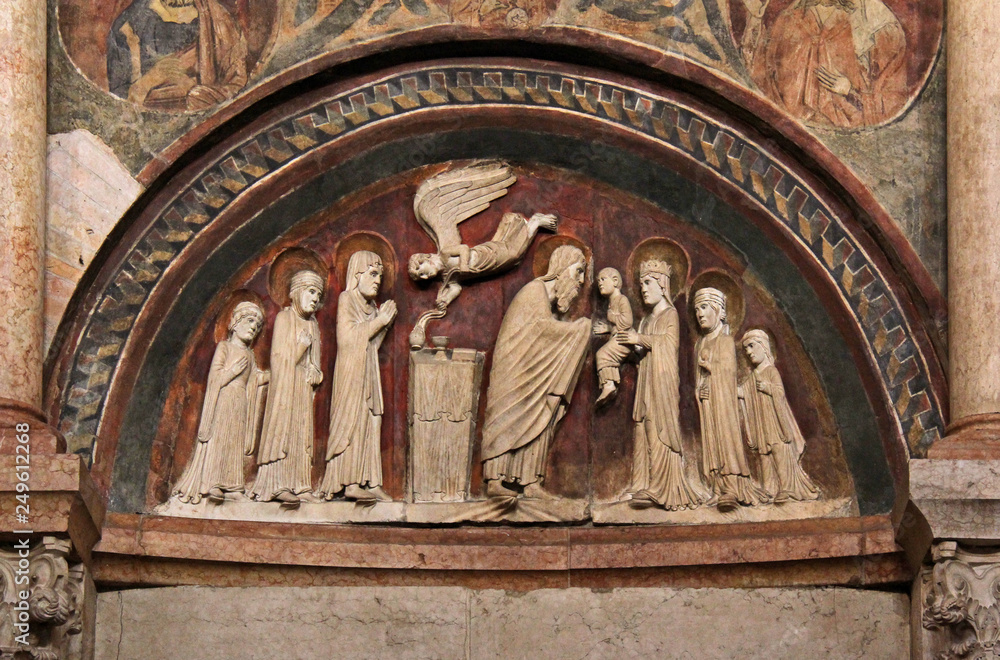 presentazione di Gesù al tempio; lunetta interna del Battistero di Parma