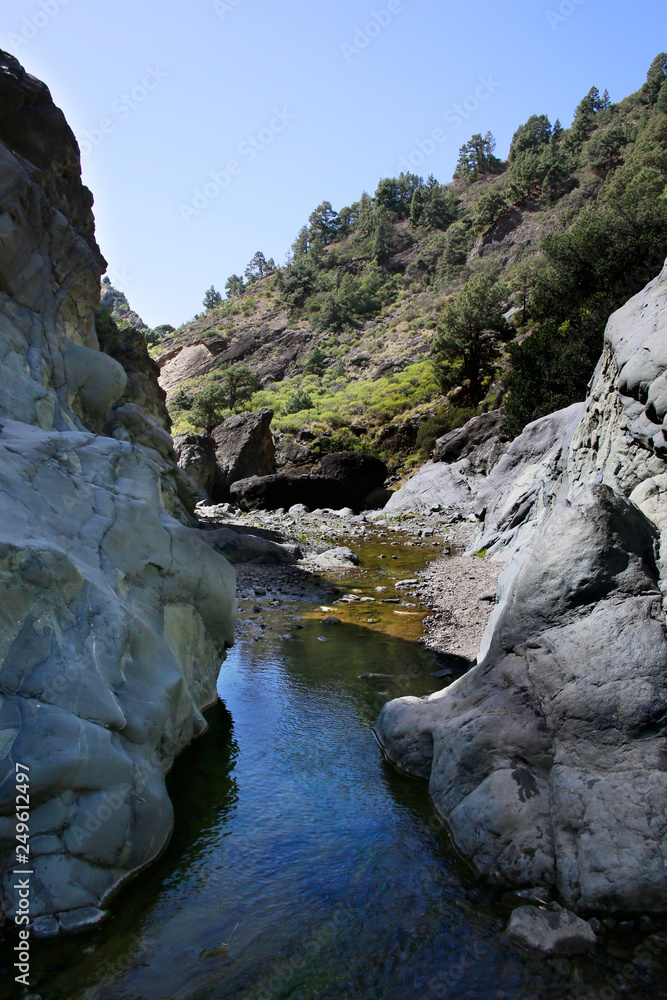 Obraz premium Wanderung durch den Barranco de Las Angustias