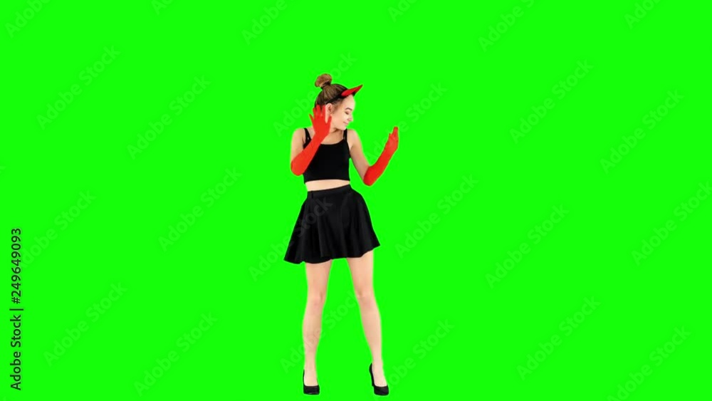 Crazy Halloween Devil Dancer Green Screen