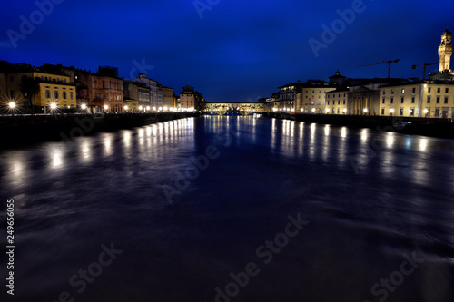 ponte vecchio at night © Alessandro Fabiano