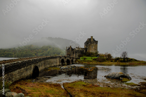 Donan Eilan Castle photo