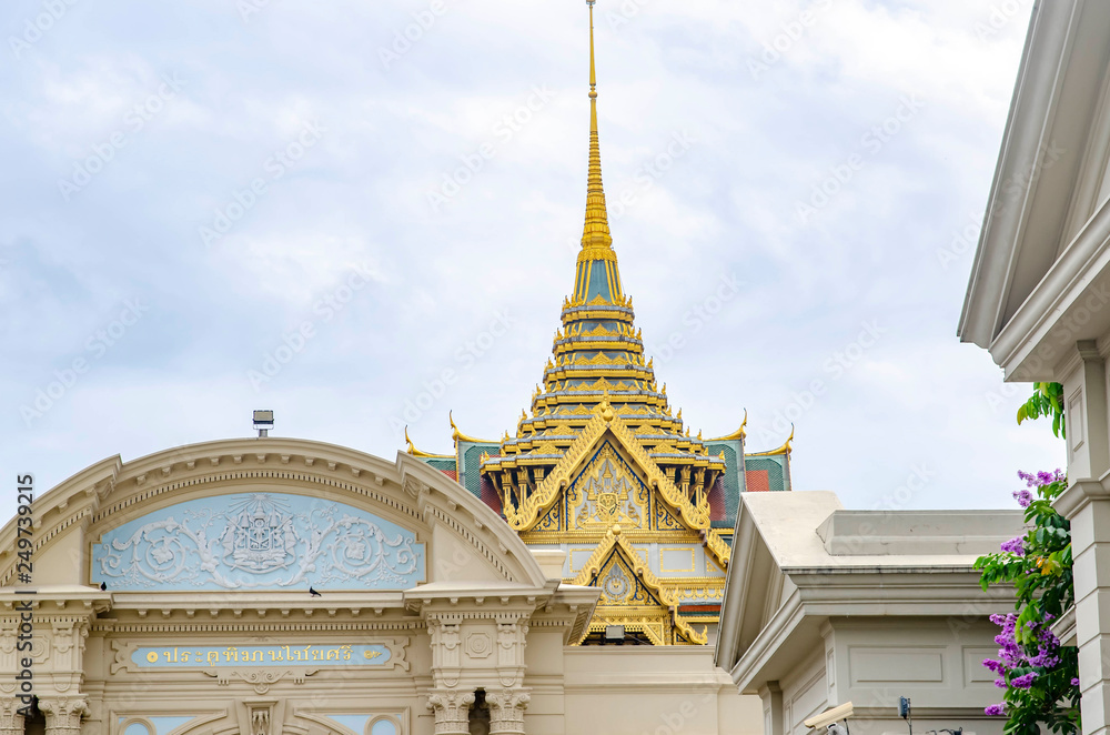 Fototapeta premium Gran Palace Wat Phra Kaew Temple in Bangkok, Thailand