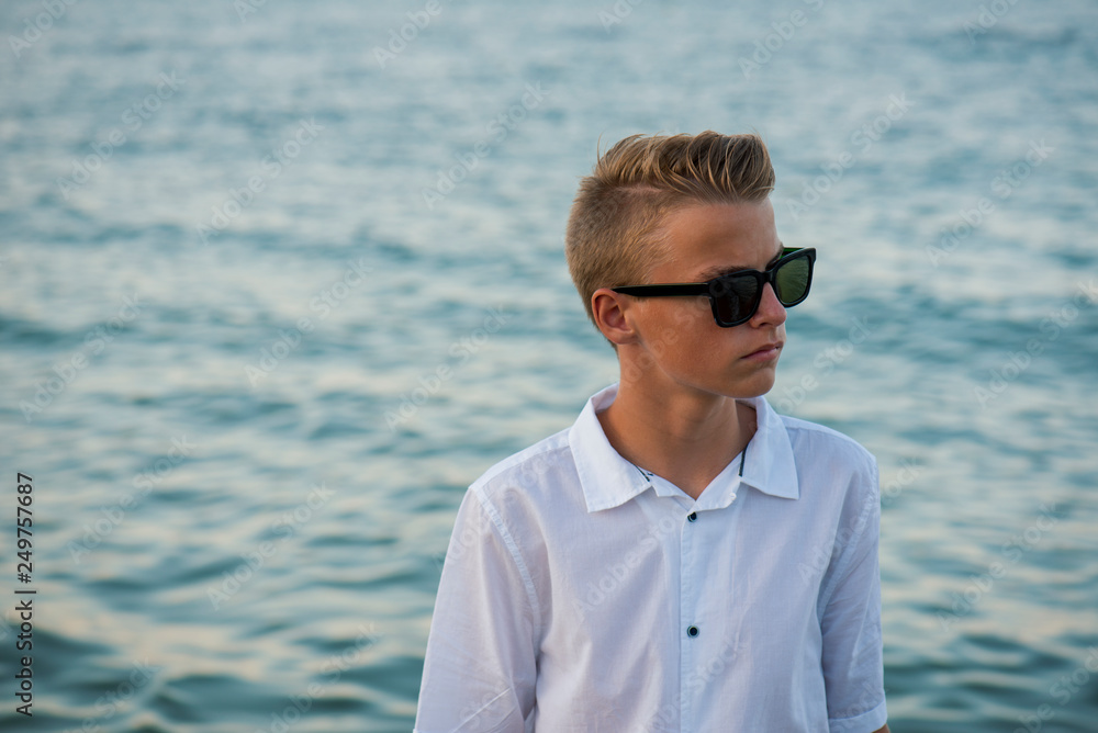 wealthy looking kid wealthy looking kid