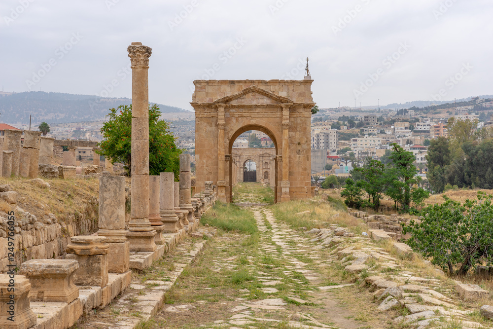 Cardo Maximus, main colonnaded street and the North tetrapylon of the Roman city of Jerash, Jordan
