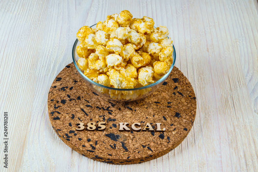Station Post impressionisme papier calorie foods popcorn 385 kcal 100 grams diet Stock Photo | Adobe Stock
