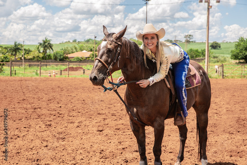 Beautiful woman and horse © Brastock Images