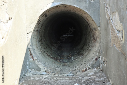 土管の穴