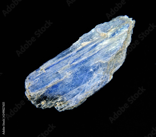 blue kyanite blades