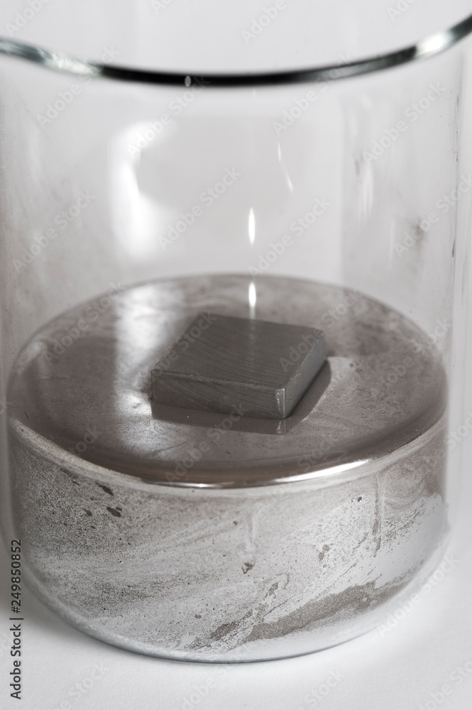 Does Mercury Float On Water