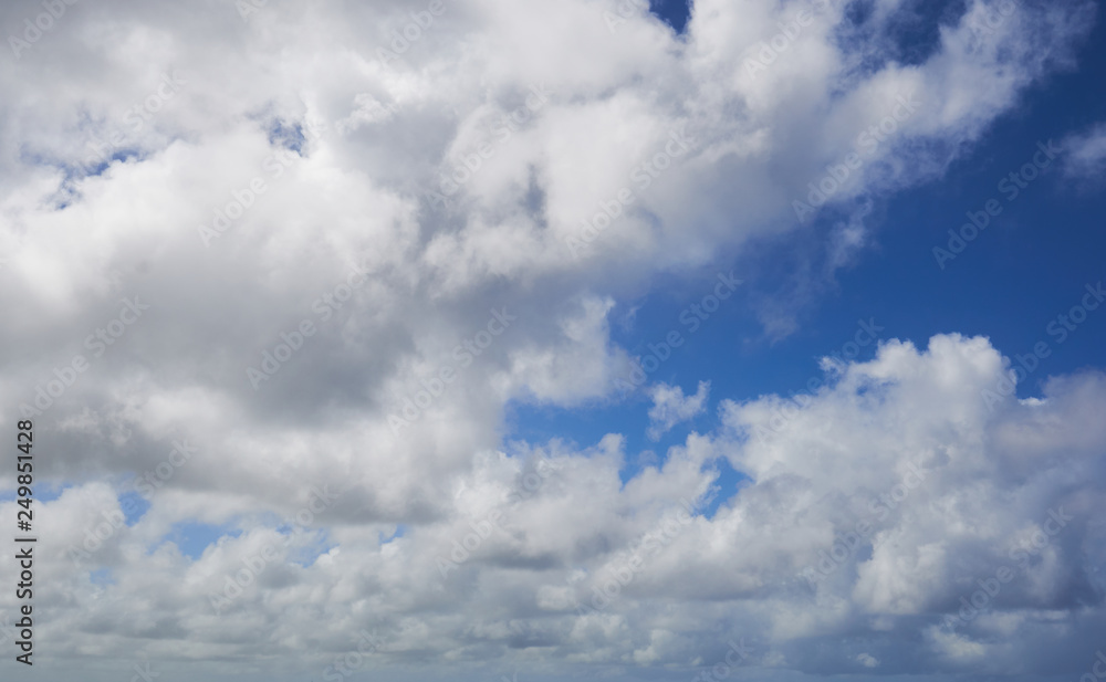 Obraz premium Beautiful clouds seen from the Lover's Point at Guam, USA.