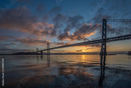 Fototapeta Naklejka Na Ścianę i Meble -  San Francisco Bay Bridge at sunrise