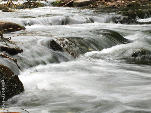 Reißender Fluss