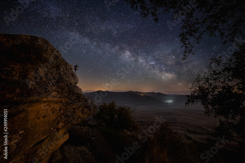 Milky Way from San Formerio mountain in Burgos, Spain © aruizhu