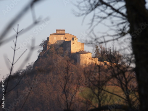 castello di rossena photo