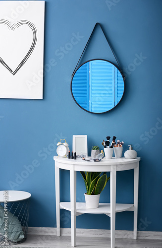 Dressing table with profess...