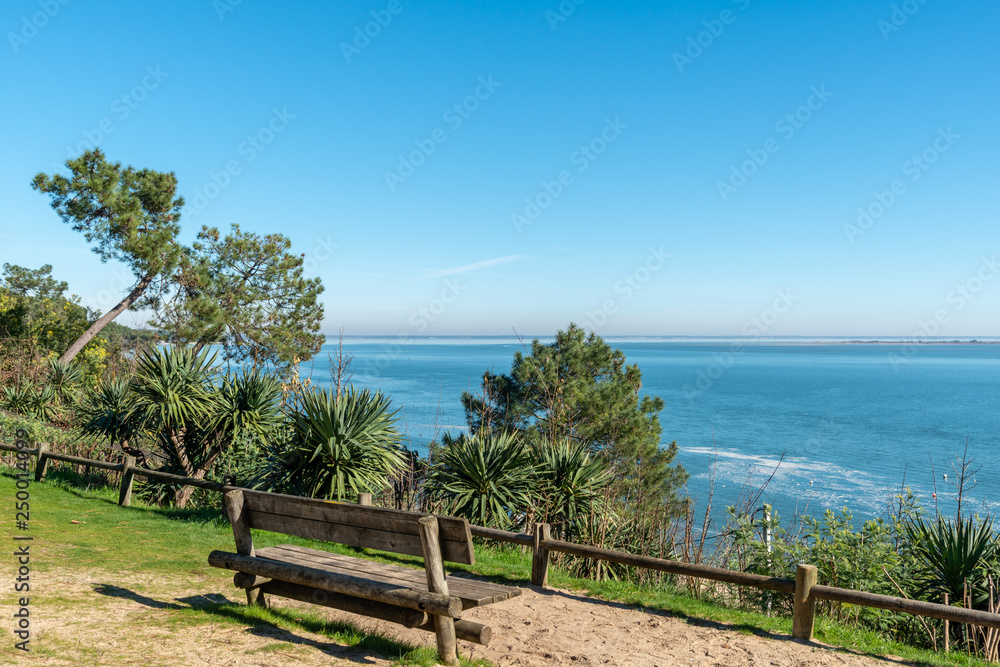 CAP FERRET (Bassin d'Arcachon, France), vue sur la baie CAP FERRET (Bassin d'Arcachon, France), vue sur la baie