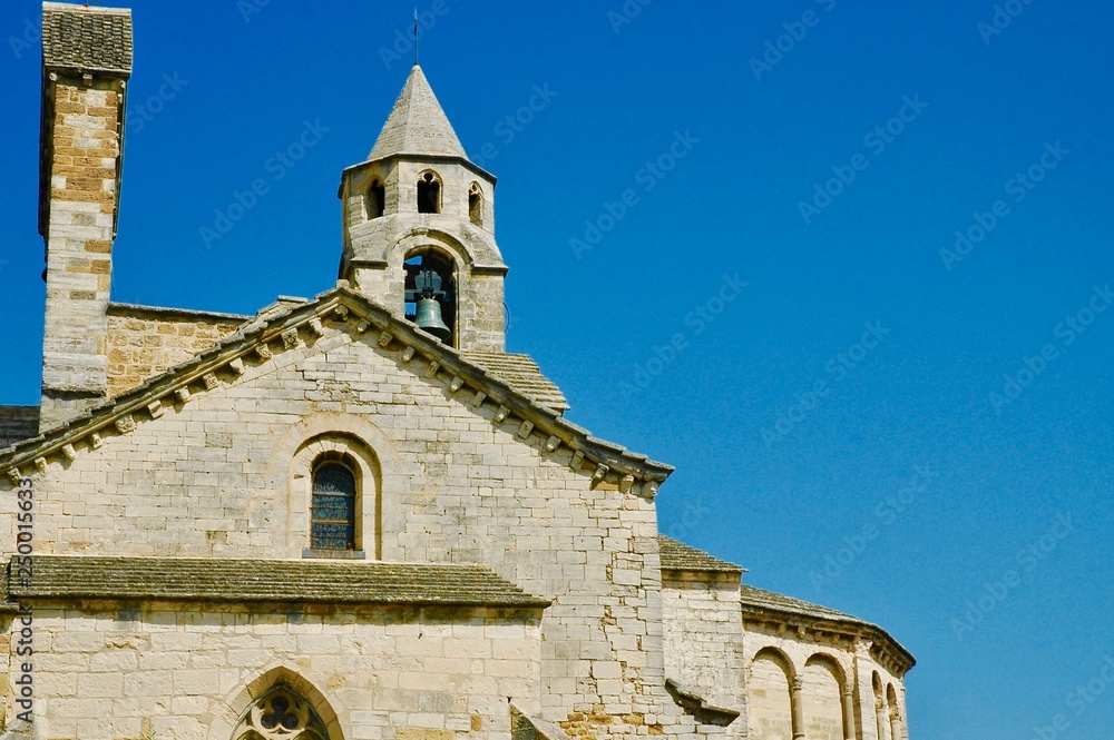 Chiesa romanica in Provenza, Francia