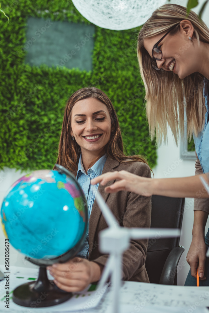 Naklejka premium Taking Their Business Global