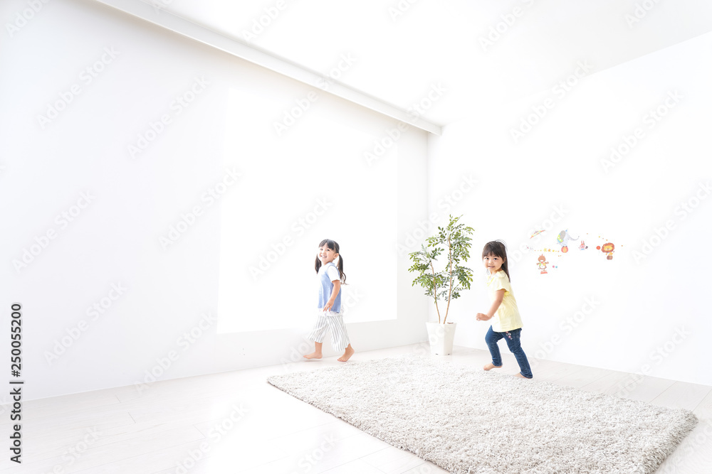友達と遊ぶ女の子たち 友達と遊ぶ女の子たち