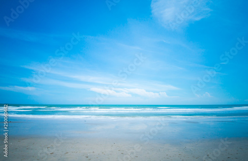 Comfortable day with beautiful sea.