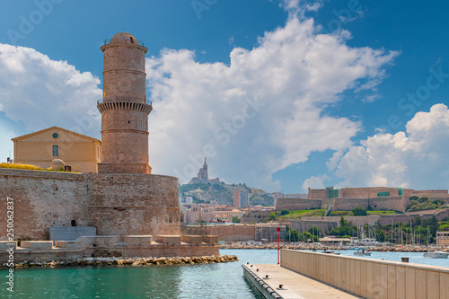 Fototapeta Naklejka Na Ścianę i Meble -  Port of Marseille.