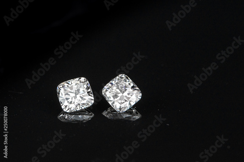 cushion diamonds on black reflection background