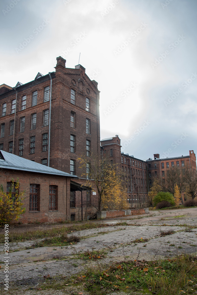 Old Kreenholm factory