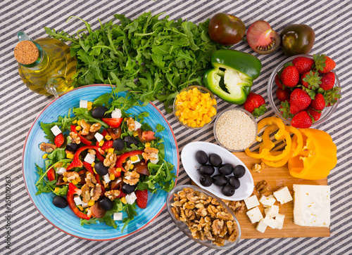 Image of ready-made salad and its ingredients