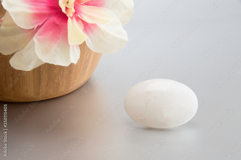 Elements combine together to form a relaxing peace ful feeling . Elements combine together to form a relaxing peace ful feeling .
