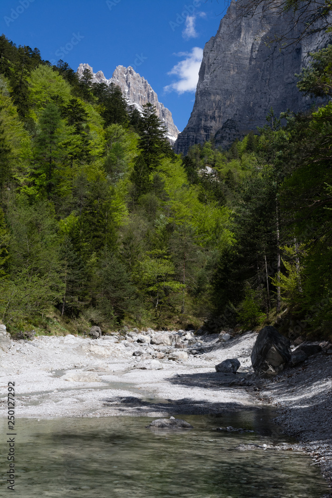 Wundervoller Blick auf Molveno und die Brenta-Dolomiten 