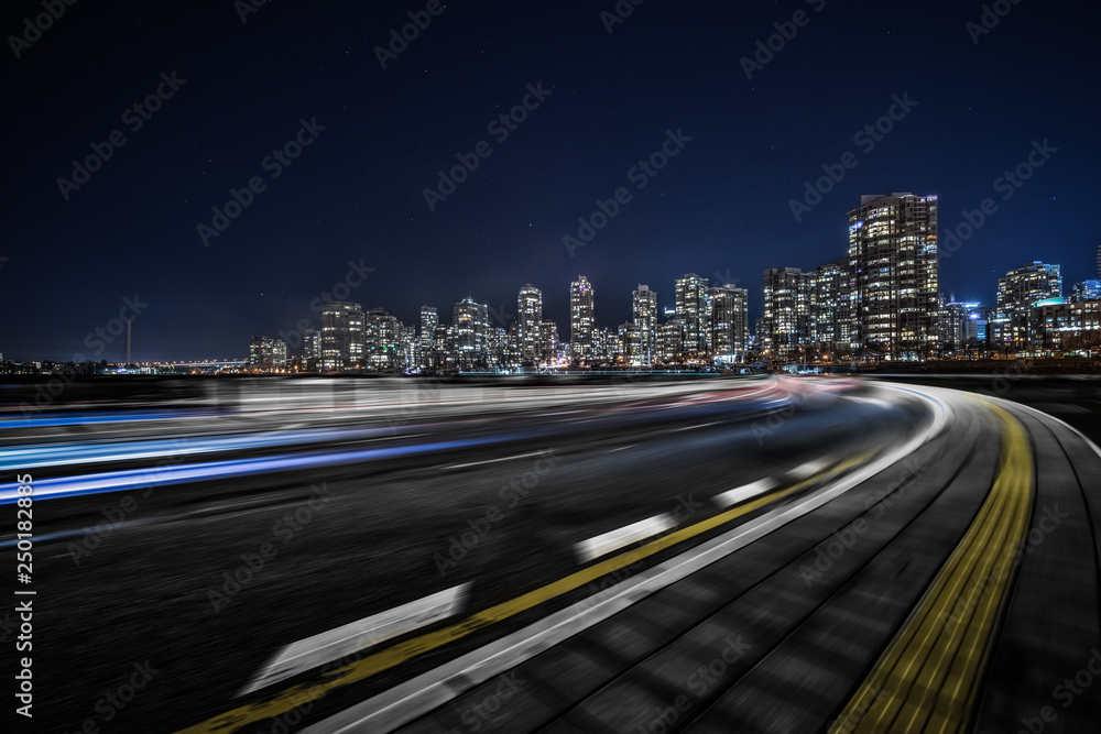 Obraz premium empty city road