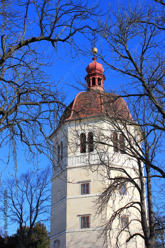Blick auf den Glockenturm Liesl am Grazer Schloßberg Blick auf den Glockenturm Liesl am Grazer Schloßberg