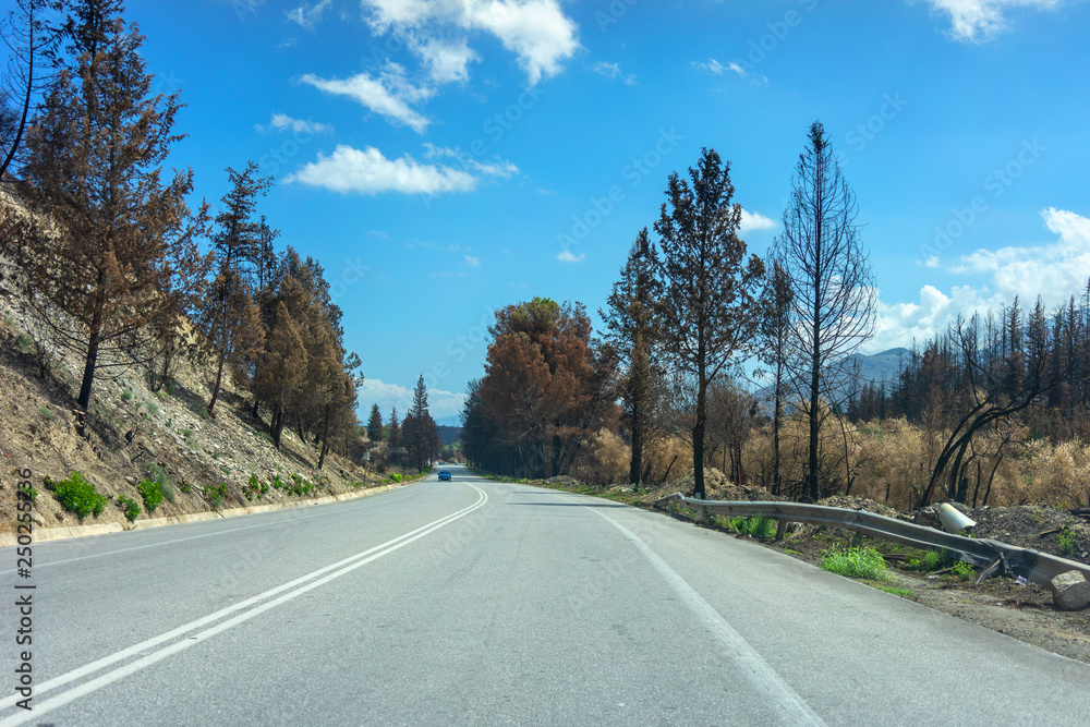 Fototapeta premium Main highway in Crete pedgus across the island