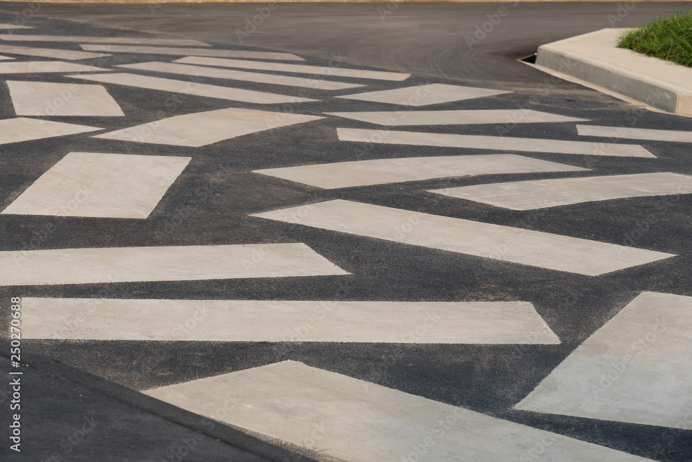 Texture or pattern of paving walkway.