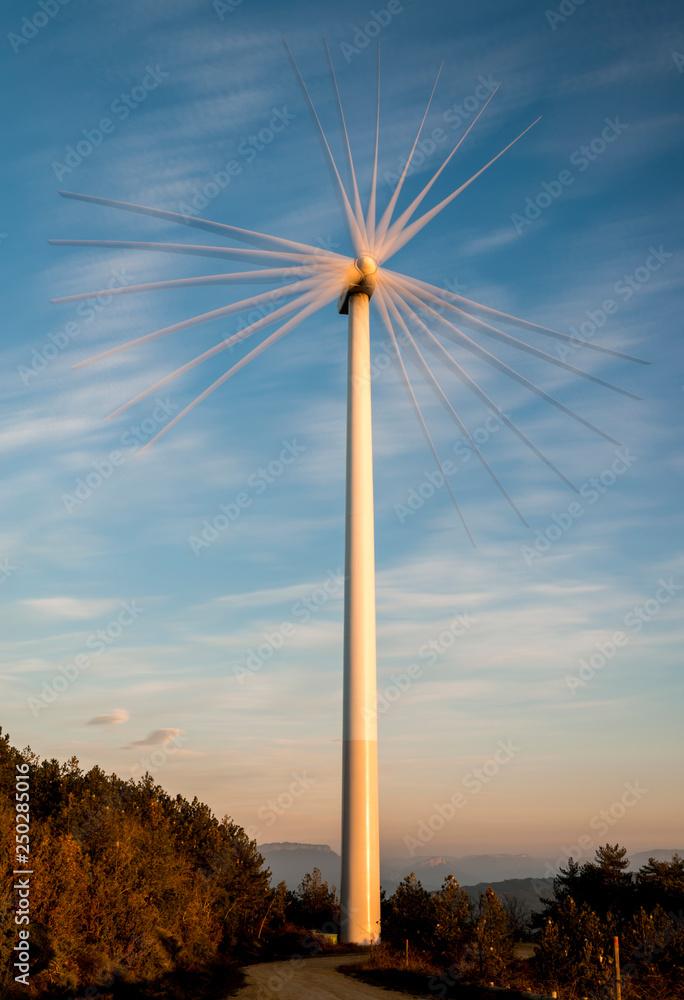 Un molino de viento en movimiento