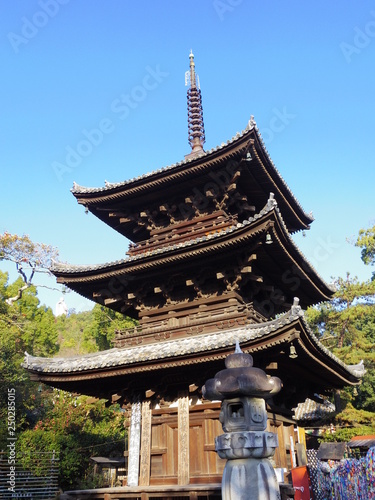 石手寺三重塔