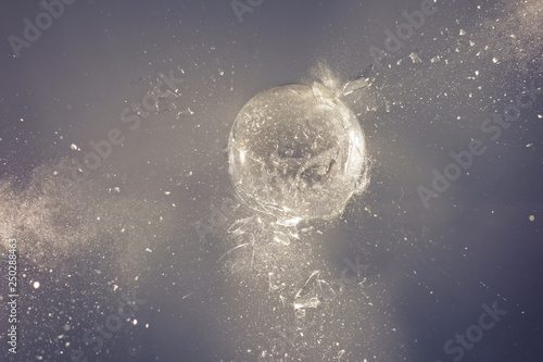 explosion of glass sfere © tiero