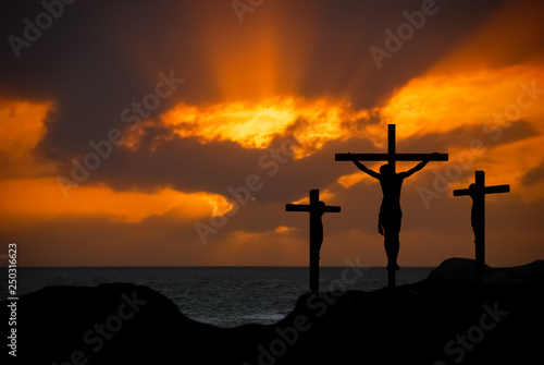 Wallpaper Mural Cross in the sunset Torontodigital.ca