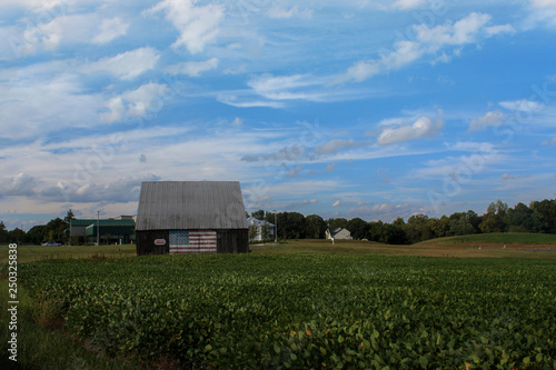 Slika na platnu American Flag Barn